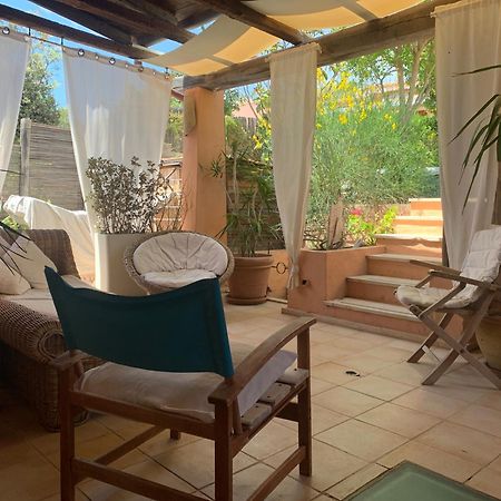 Villasimius Villetta A 300 Mt Dalla Spiaggia Exteriér fotografie